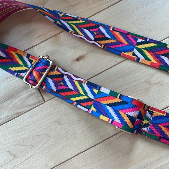 Guitar style Adjustable mixed color Wide adjustable crossbody strap - Picture 7 of 11